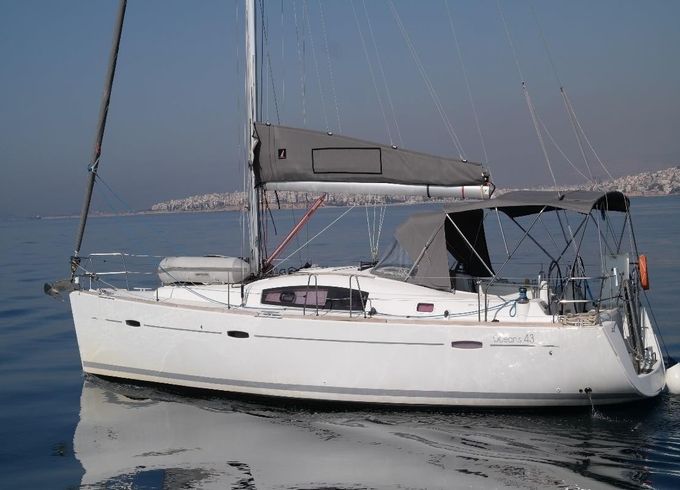 Beneteau Oceanis 43