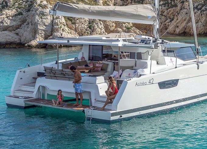 Fountaine Pajot Astrea 42