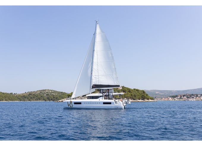 Lagoon 43