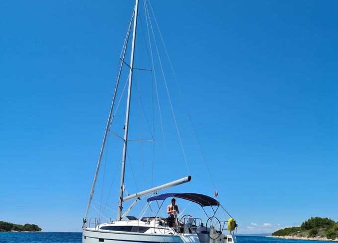 Bavaria Cruiser 37