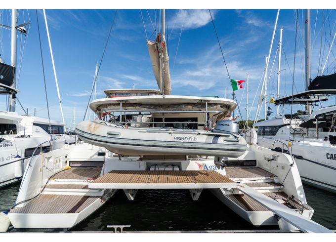 Lagoon 42