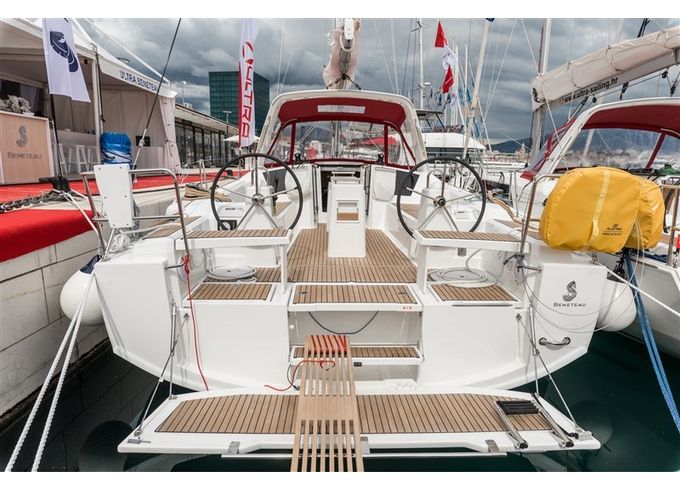 Beneteau Oceanis 38.1 M
