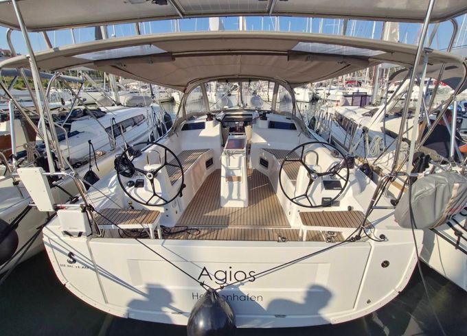 Beneteau Oceanis 37.1