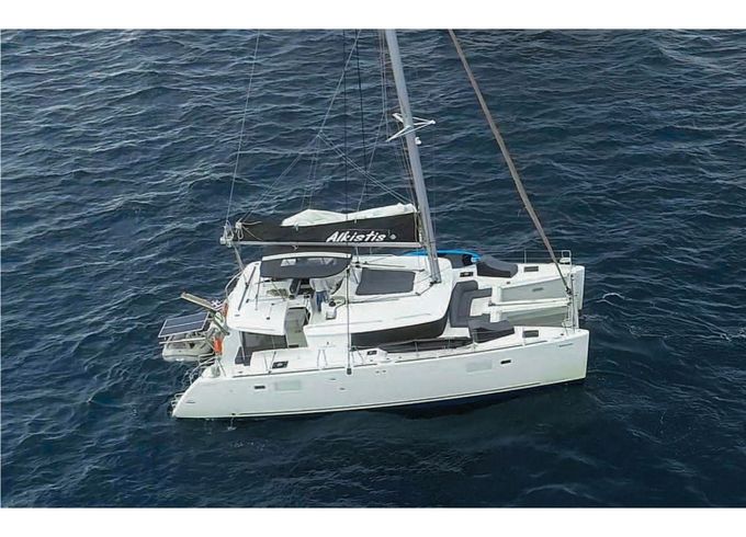 Lagoon 450 Fly (genarator,a/c,water Maker,inverter)