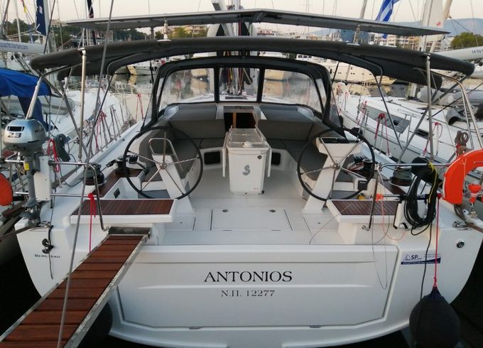Beneteau Oceanis 51.1