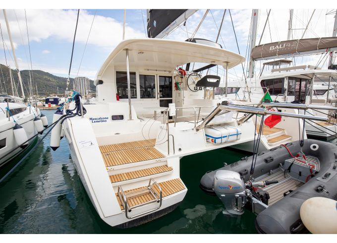 Lagoon 40