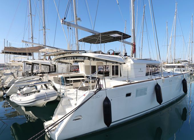 Lagoon 450 F