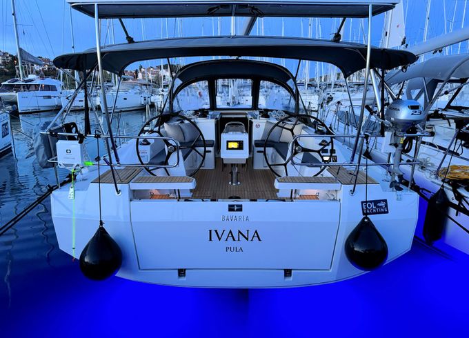 Bavaria C42