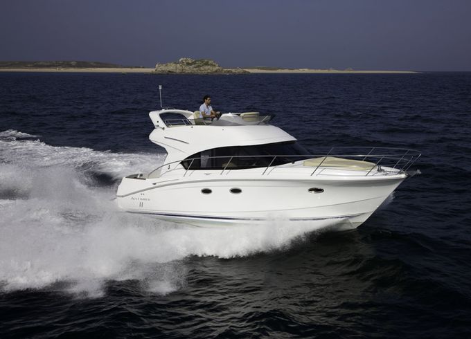Beneteau Antares 36