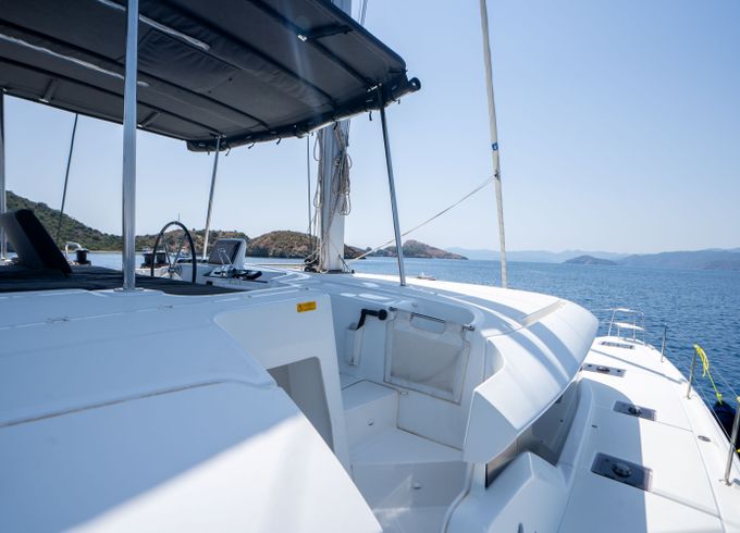 Lagoon 46