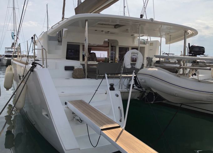 Lagoon 450 F