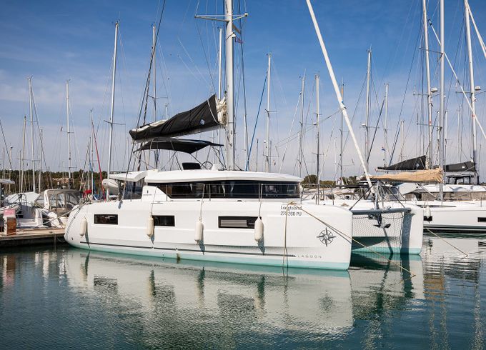 Lagoon 46