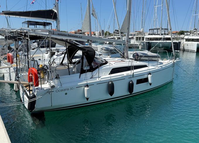 Beneteau Oceanis 30.1