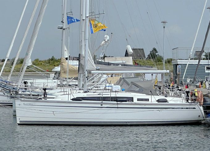 Bavaria Cruiser 33