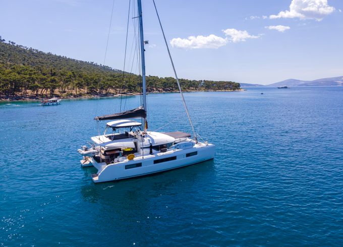 Lagoon 50