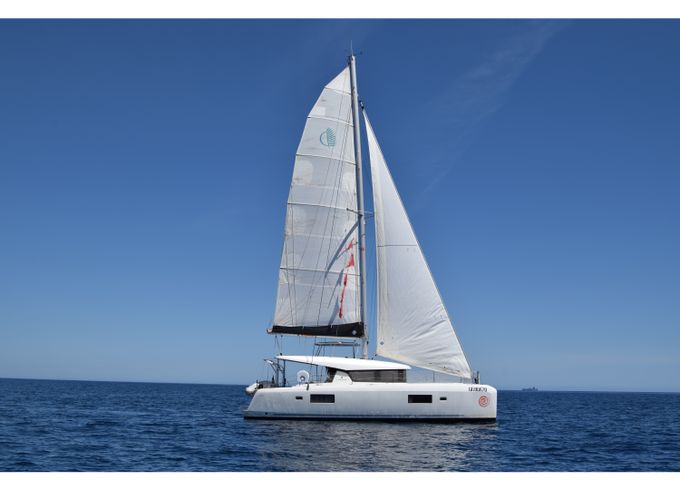 Lagoon 42 (4+2) A/c