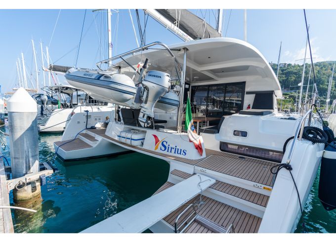 Lagoon 42