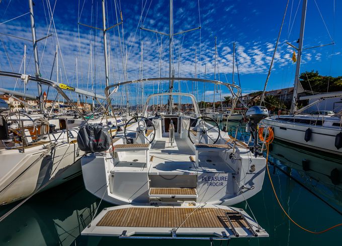 Beneteau Oceanis 38.1