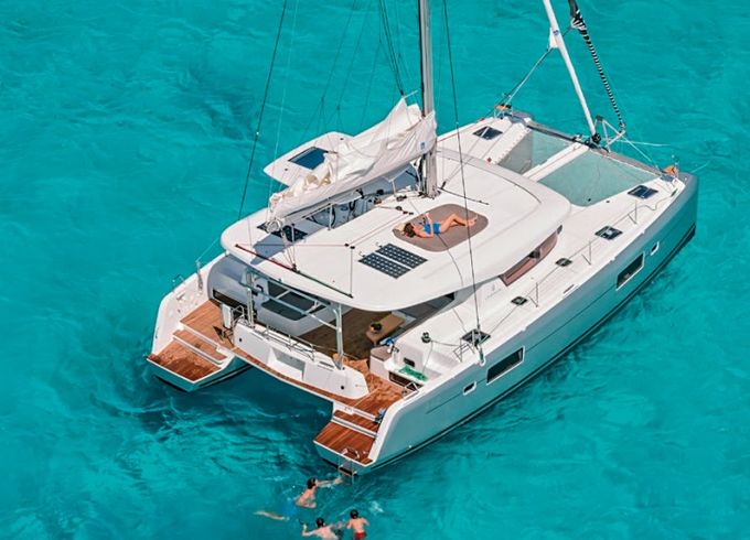 Lagoon 42