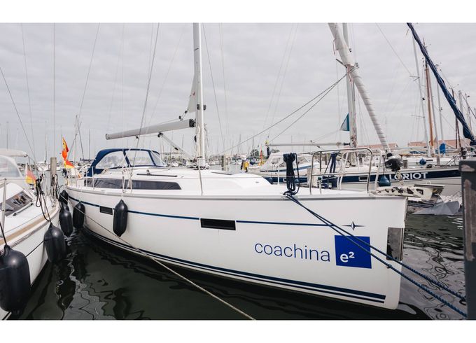Bavaria Cruiser 37
