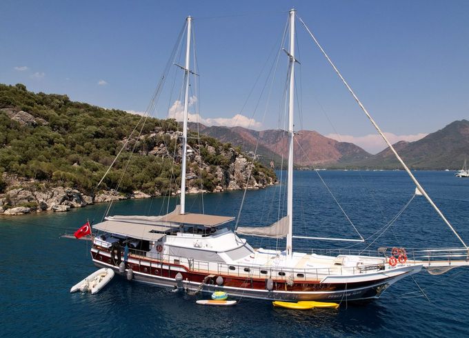 M/s Perla Del Mar