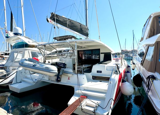 Lagoon 42