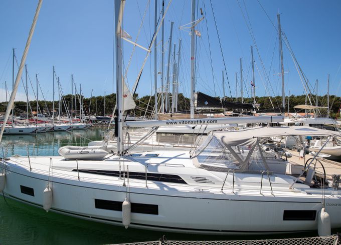 Beneteau Oceanis 46.1