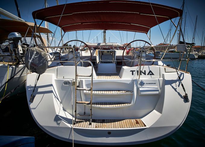Jeanneau 53