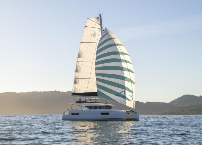 Lagoon 43