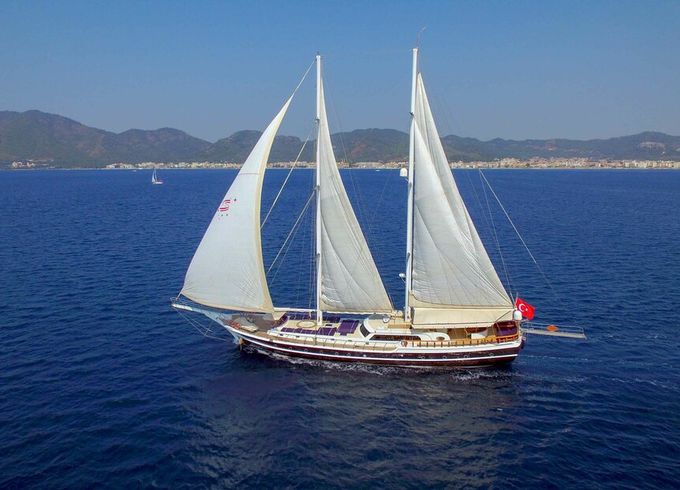 M/s Perla Del Mar Ii