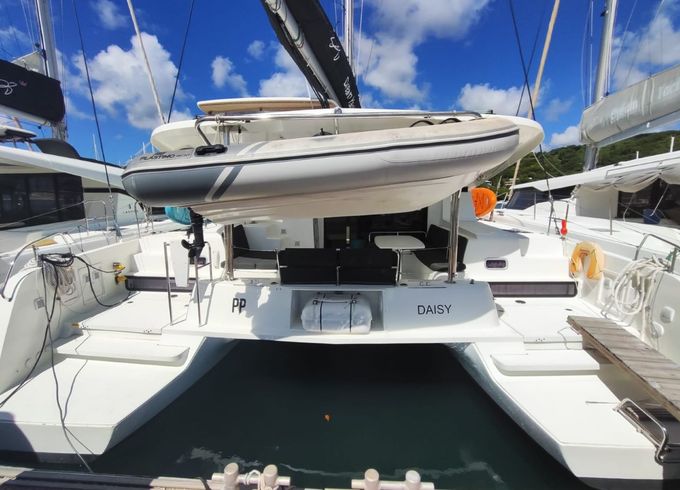 Lagoon 42