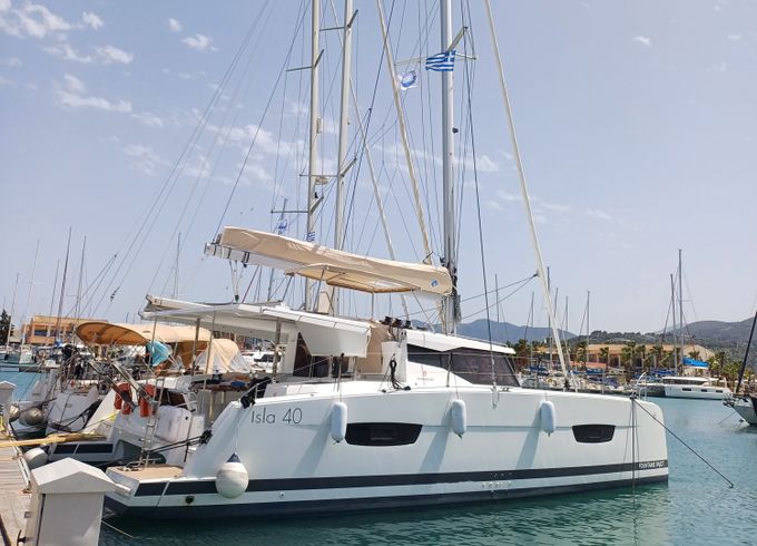 Fountaine Pajot Isla 40