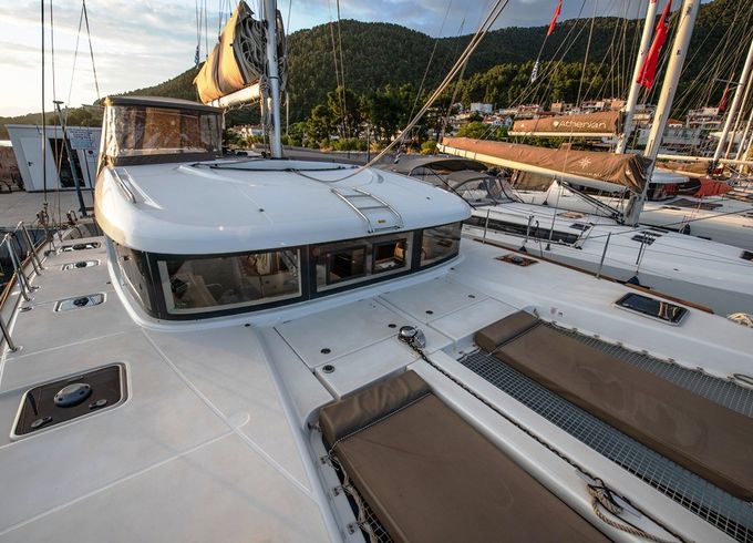 Lagoon 40