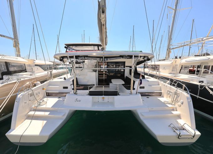 Lagoon 42