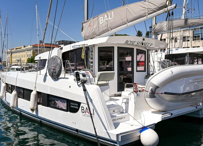Bali Catamarans Bali Catsmart (6 Cab.)