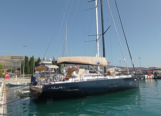 Beneteau First 53
