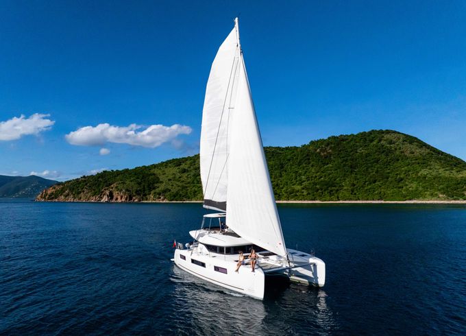 Lagoon 51