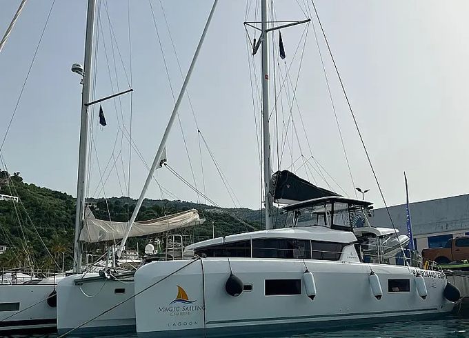 Lagoon 42