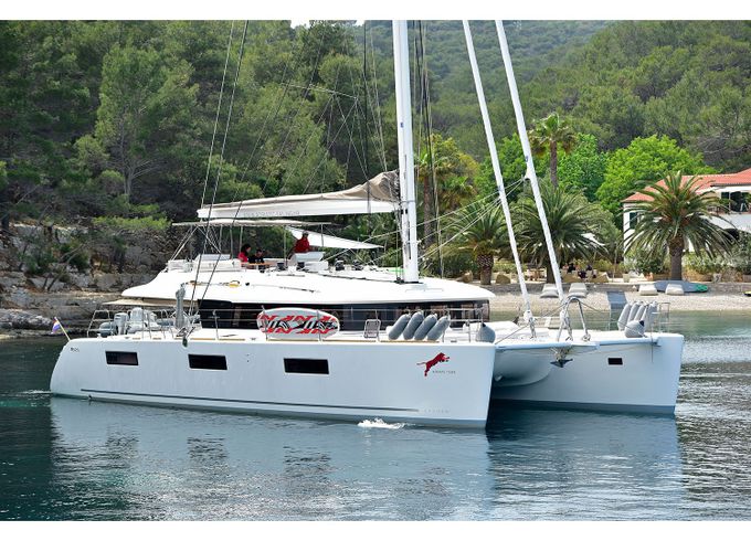 Lagoon 620
