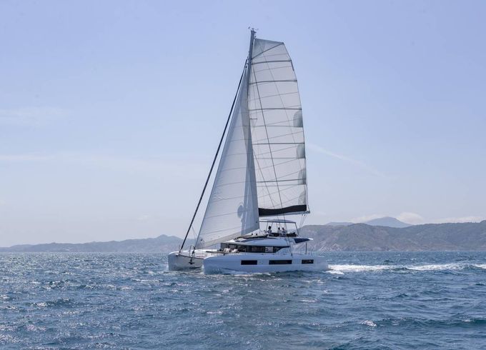 Lagoon 51