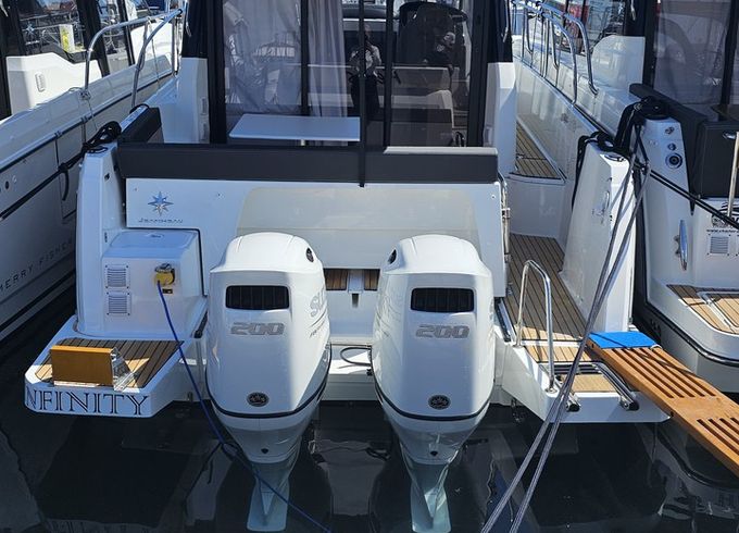 Jeanneau Merry Fisher 895