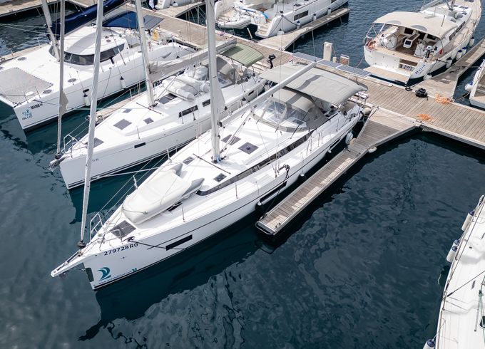 Bavaria C45 Style