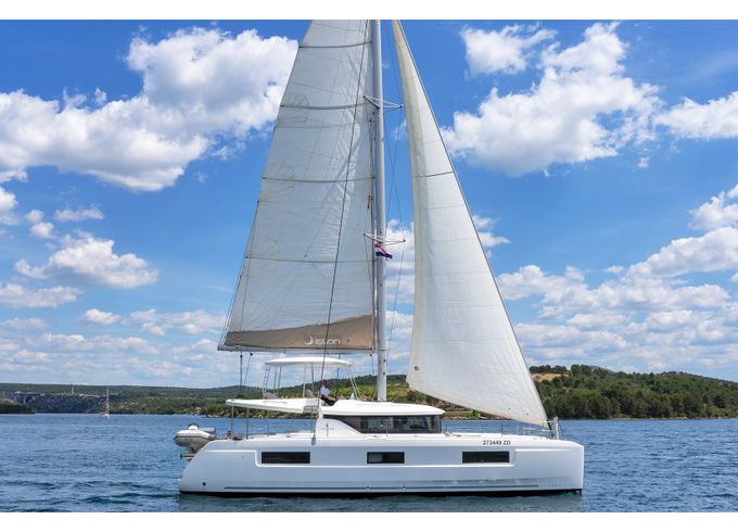 Lagoon 46 A/c & Gen & Wm