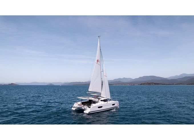 Fountaine Pajot Isla 40