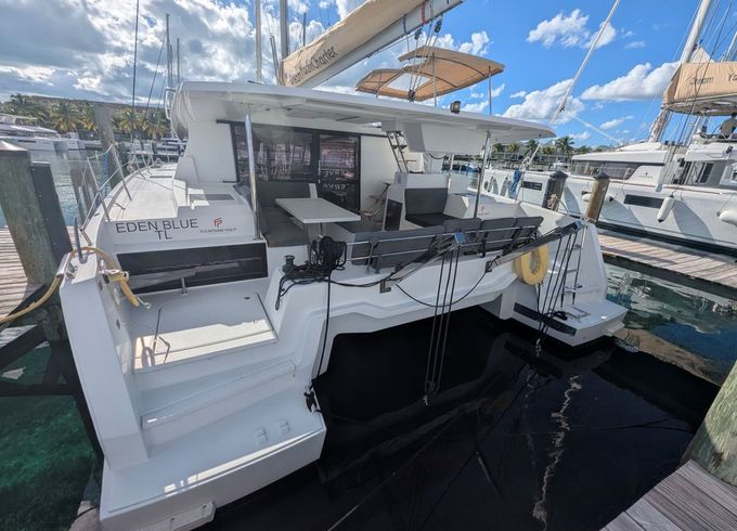 Fountaine Pajot Astrea 42