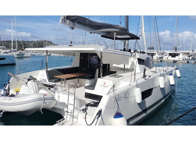 Fountaine Pajot Isla 40