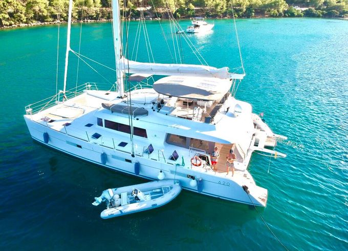Lagoon 620