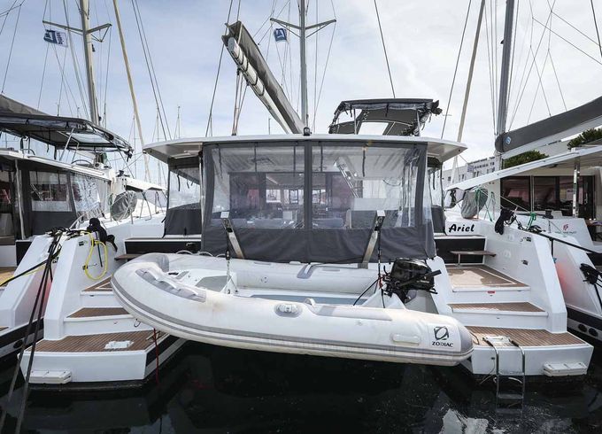Fountaine Pajot Astrea 42