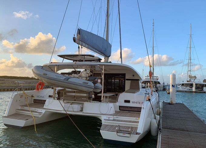 Lagoon 42