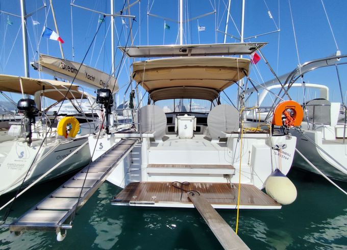 Beneteau Oceanis 51.1